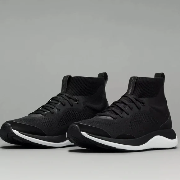 Lululemon Chargefeel Mid Women's Workout Shoe SIZE 9 - Picture 1 of 10